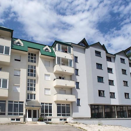 Lux Deluxe Apartment Жабляк Екстер'єр фото