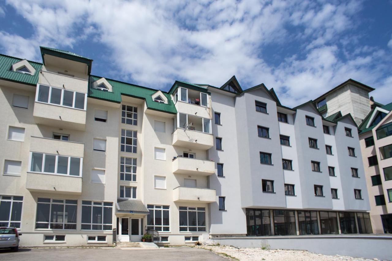 Lux Deluxe Apartment Жабляк Екстер'єр фото